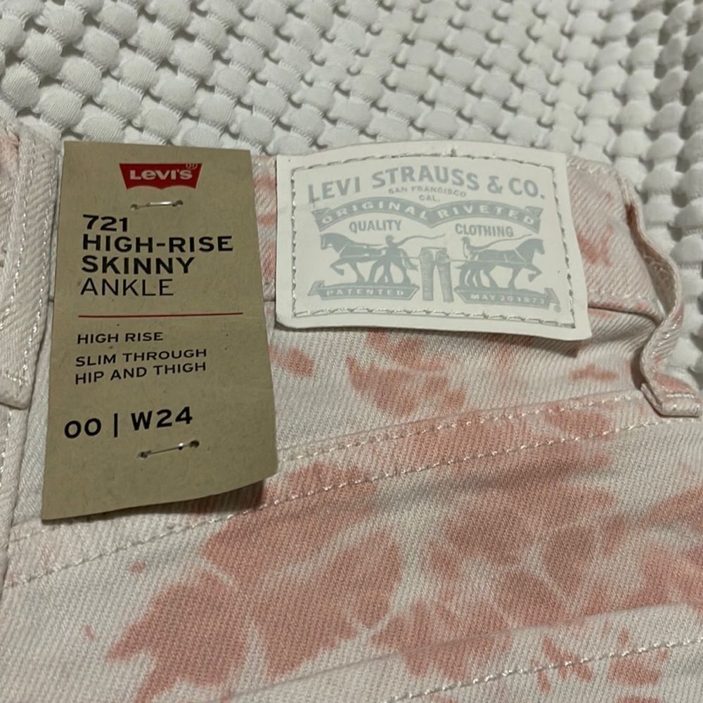 NWT- Levi’s - 00/24 & 2/26. 721 High rise skinny ankle - Picture 9 of 9